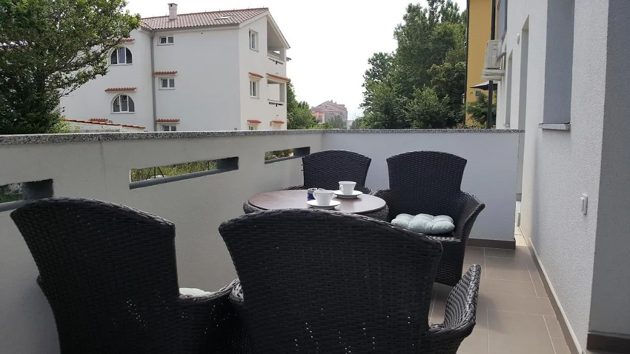 Apartment Studios Artemis Baska  Croatia